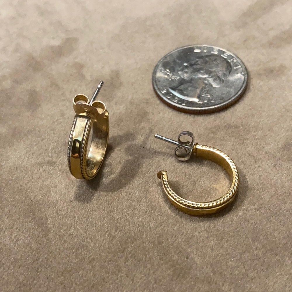 Anna Beck gold earrings